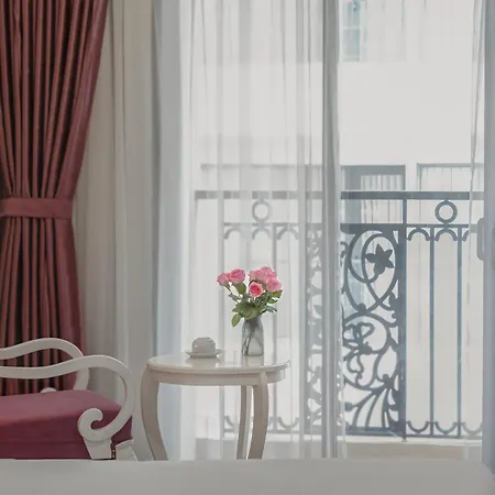 Bonjour Nha Trang Hotel